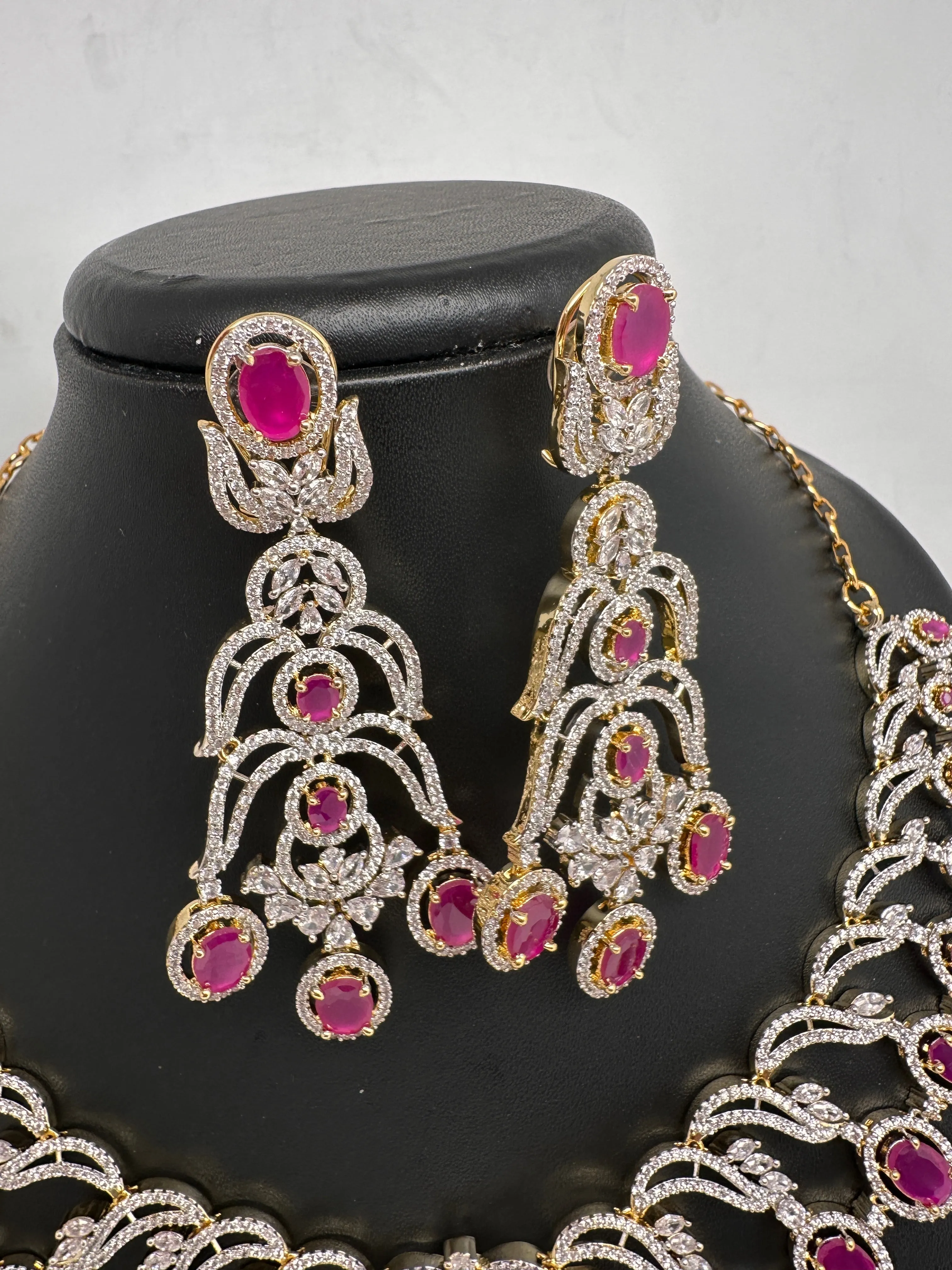 AD Color Stone Neckline Short Necklace
