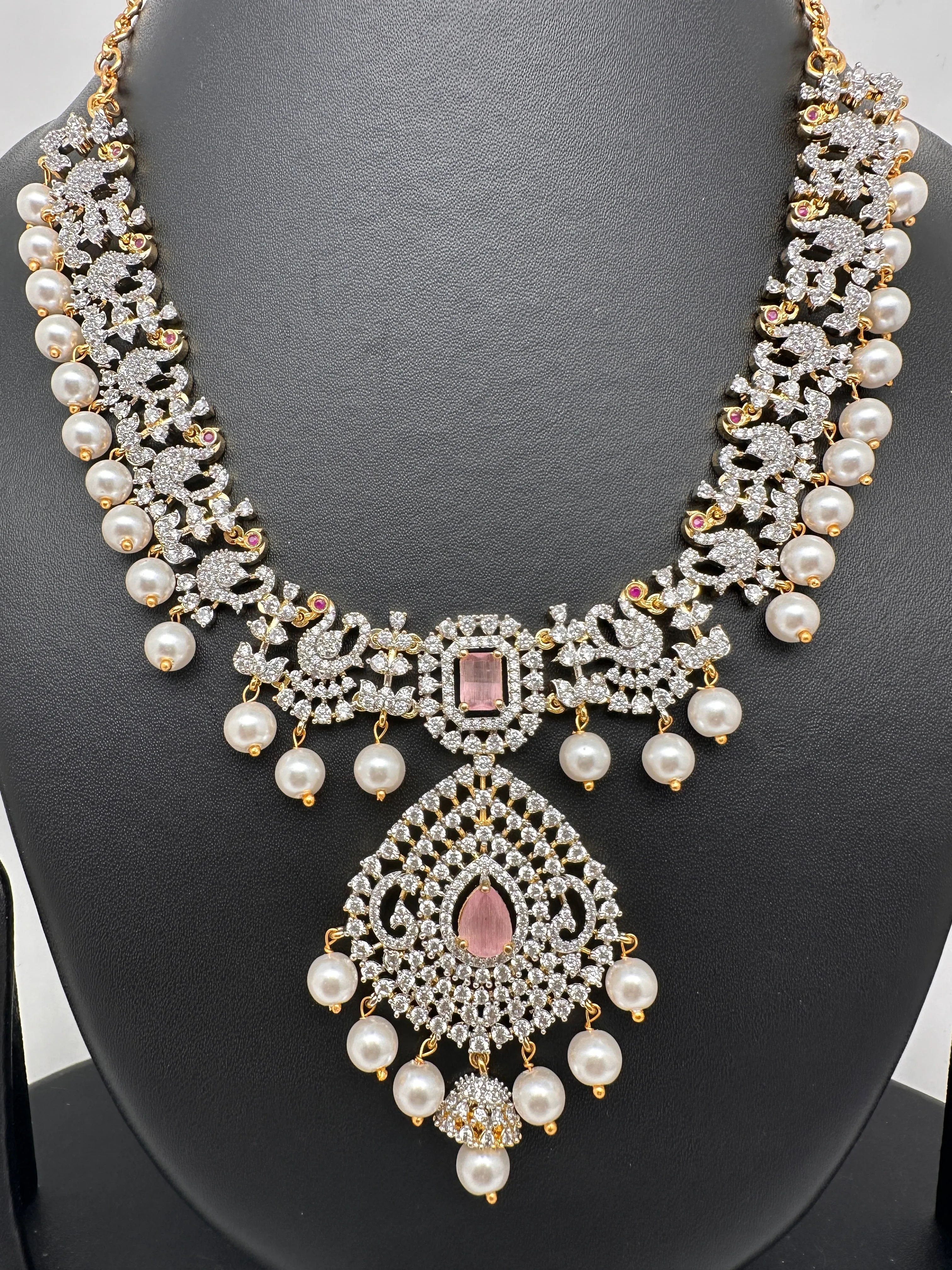 AD Color Stone Peacock Pattern Short Necklace